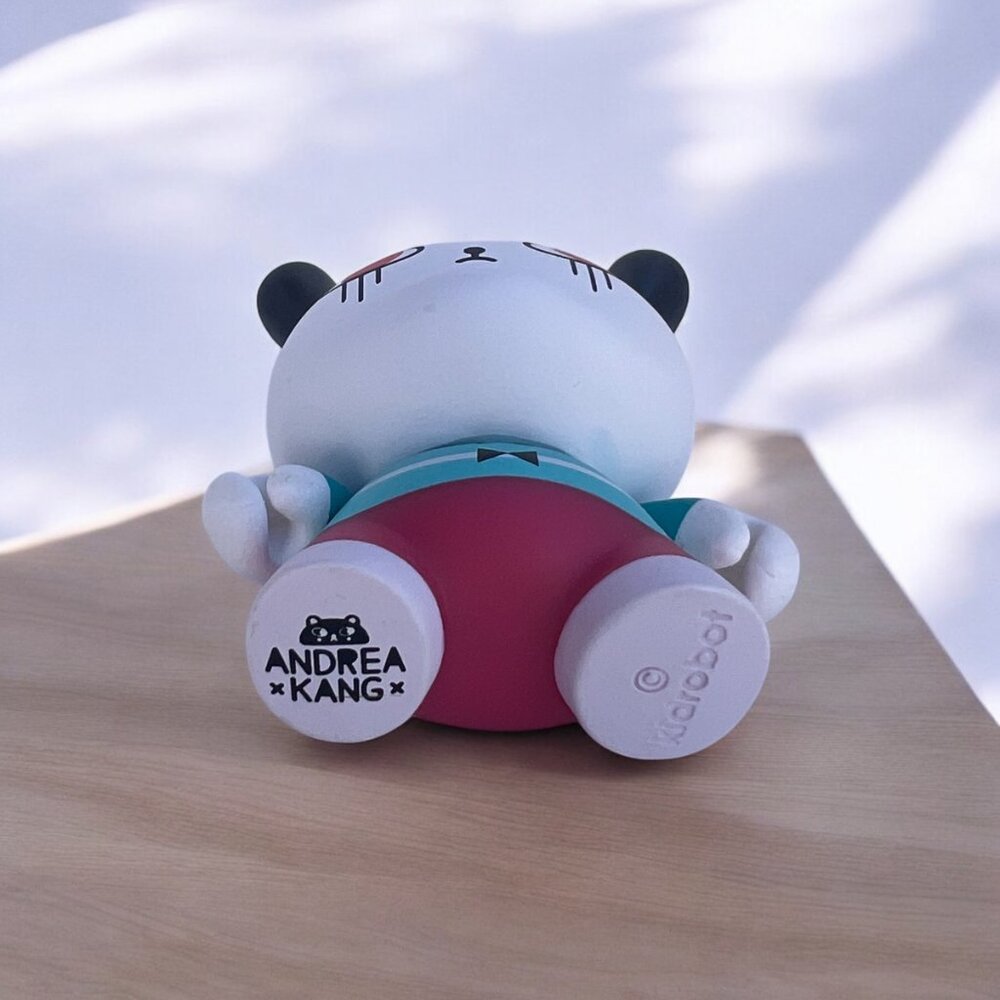 Trouble Maker Kidrobot Dunny by Andrea Kang from Designer Toy Awards Series 1 - Picture 2 of 8